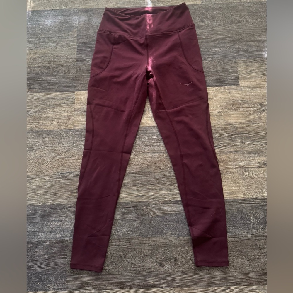 Hoka Burgundy High-Waisted yoga pants leggings new